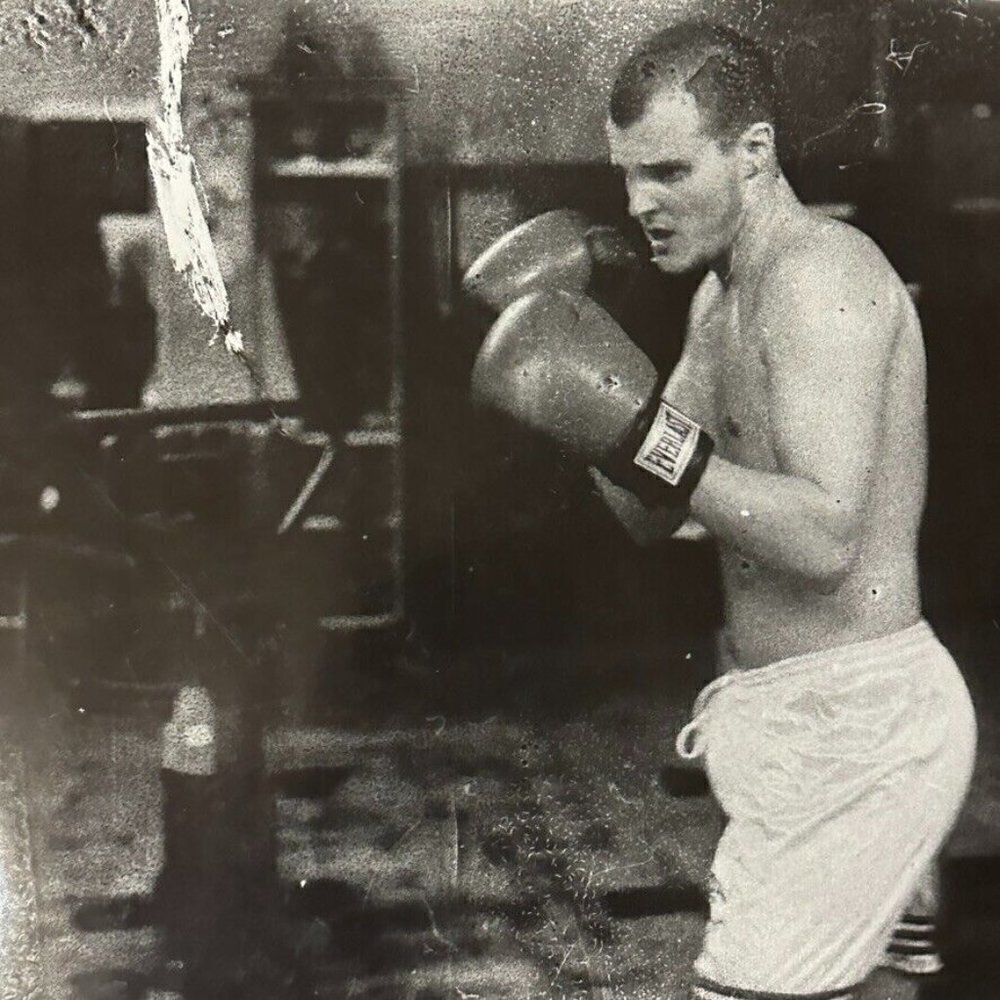 Photograph Silver Gelatin Print Janine Gordon Signed 20x24" B/W Boxing Gleasons - Picture 6 of 10